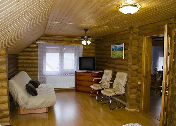 招待所 Liubava 波利亚纳